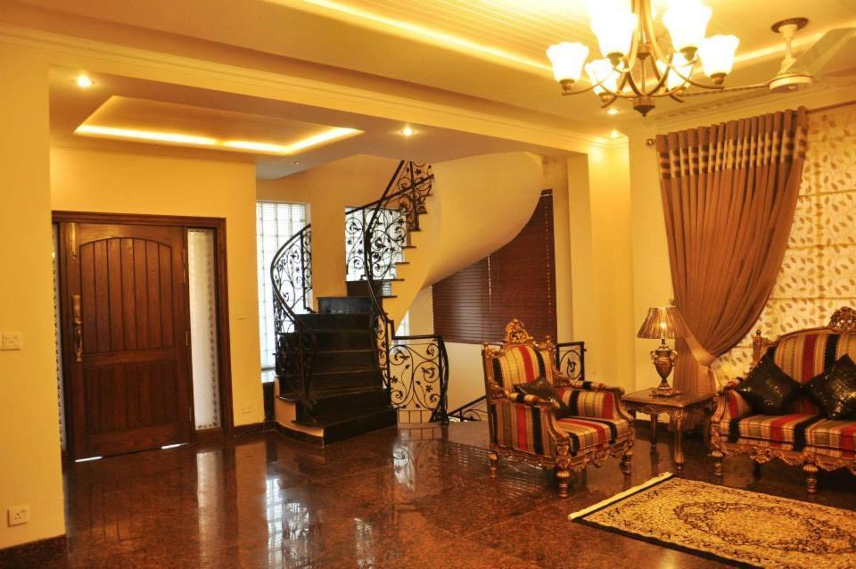 Reina Boutique Hotel - G9 อิสลามาบัด ภายนอก รูปภาพ